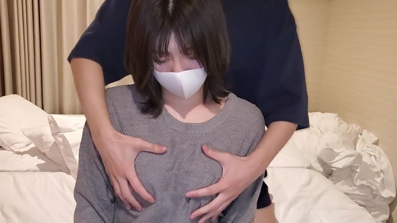 【モ無】色白巨乳妻。膨らんだ借金のために撮影されながら複数人に犯され、連続中出し。