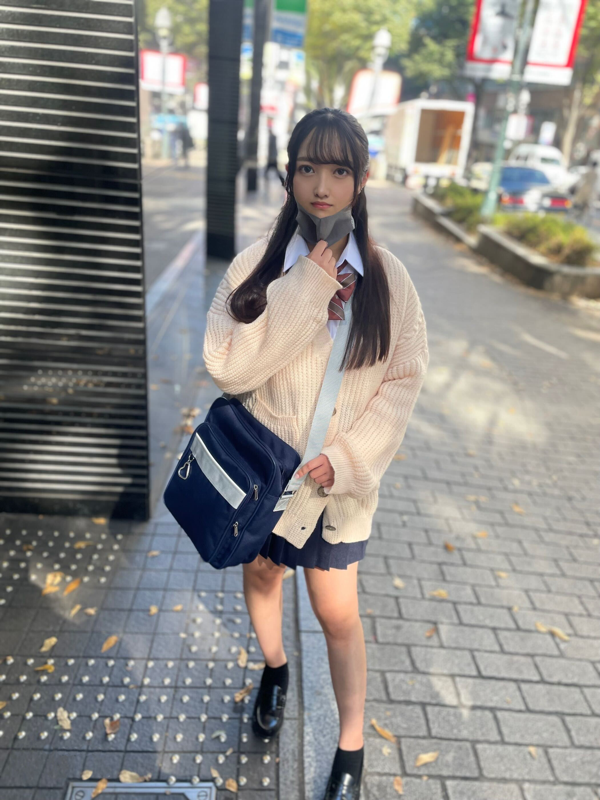 アイドルとして活動中の18才ゆかりちゃん、グループ時期センターの逸材にサプライズ中出し。