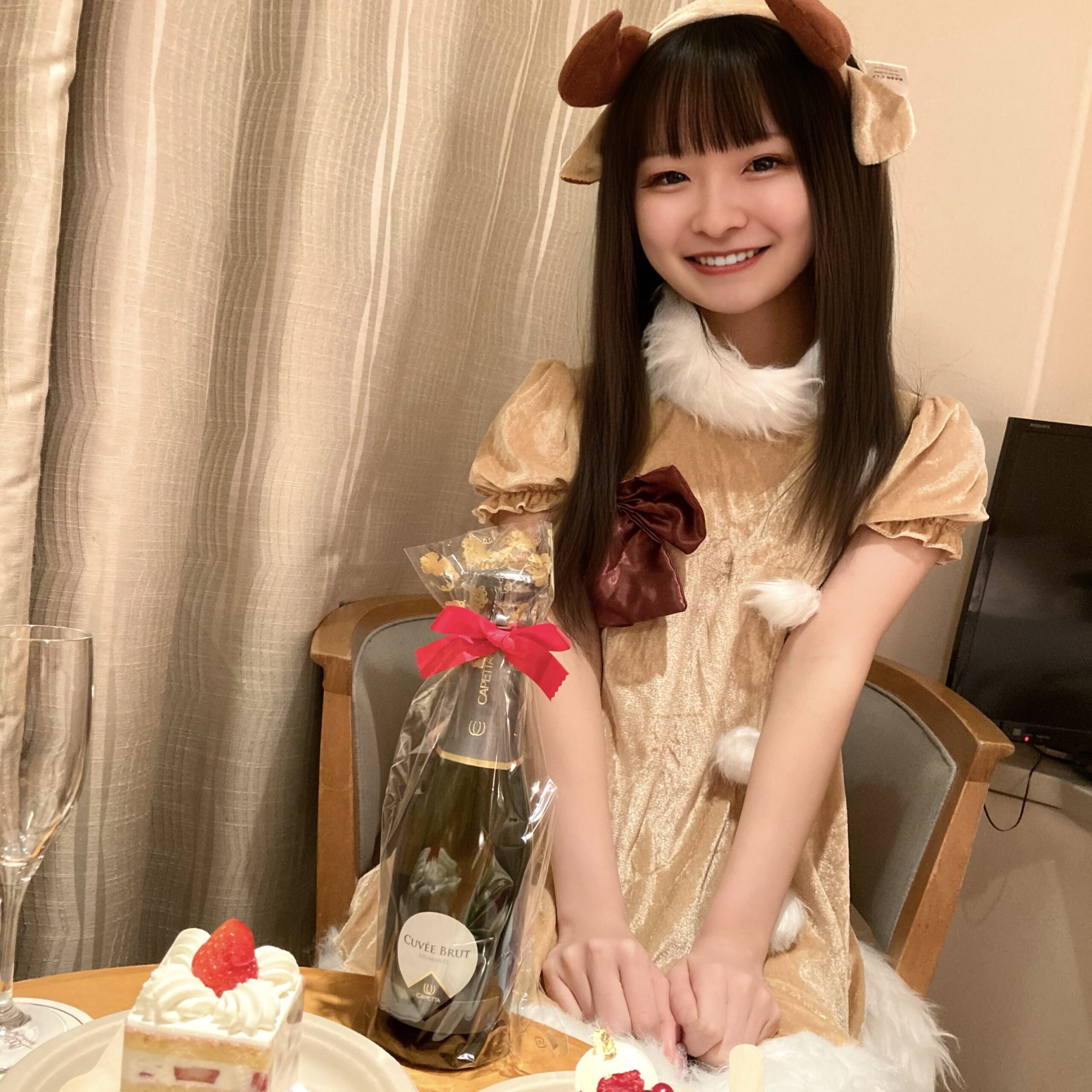 あゆちゃんクリスマススペシャル！天才的に可愛いトナカイさんと究極のエッチ！あゆちゃん未公開最新作！先着２００本のみの特別価格になります