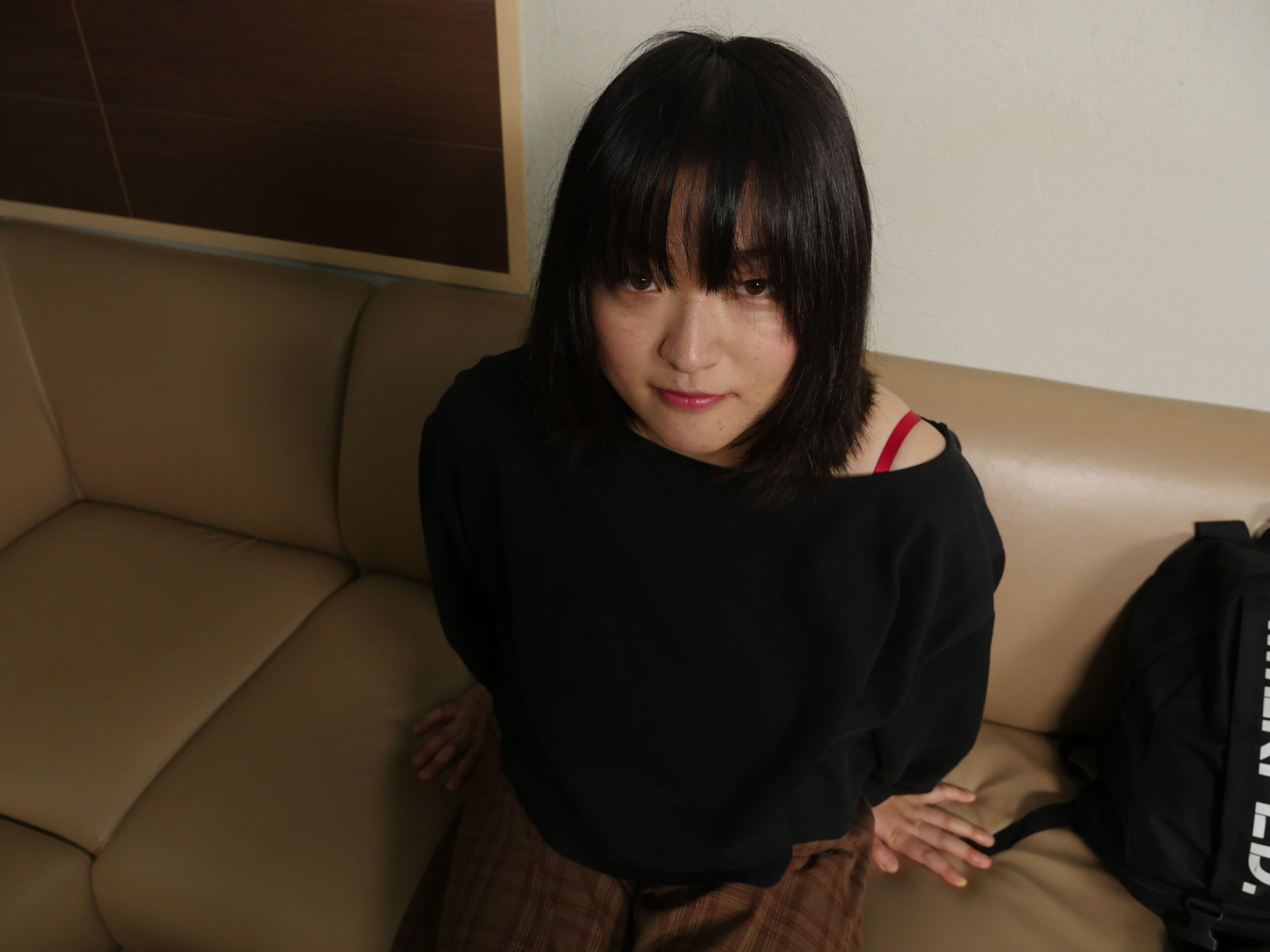 【無】掲示板で知り合った佐藤さんと、寝起きのベッドでまったりセックス。生ハメさせてもらって、気持ちよかったから中出ししちゃいました（59分）。