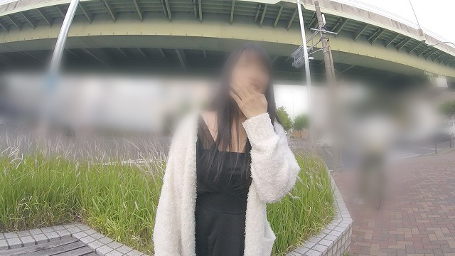 【無修正ｘ個人撮影】レンタル彼女　ファミレスでパフェデートの後は、エロい雰囲気の赤い部屋でパイズリしてもらった【高画質レビュー特典有り】