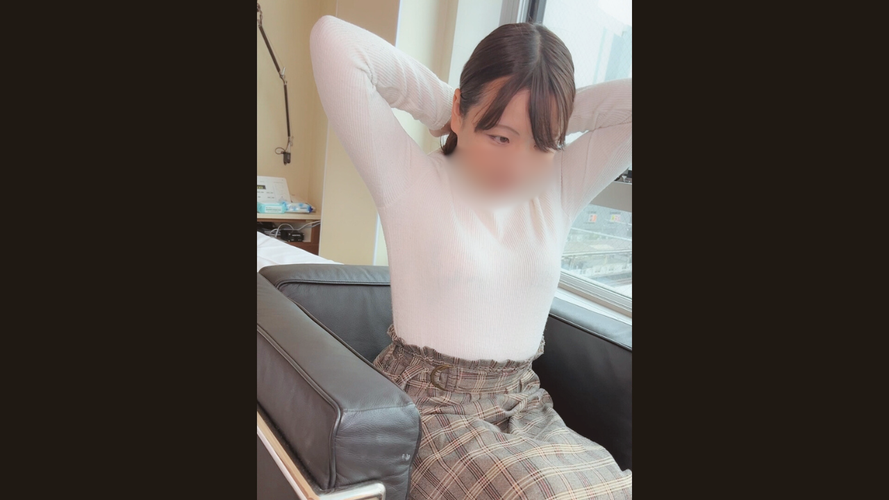 【個人撮影】色白Dカップの淫乱痴女みみちゃん（23）◆エグいフェラとむっちりパイパンまんこに絞られ大量中出し！【完全顔出し】