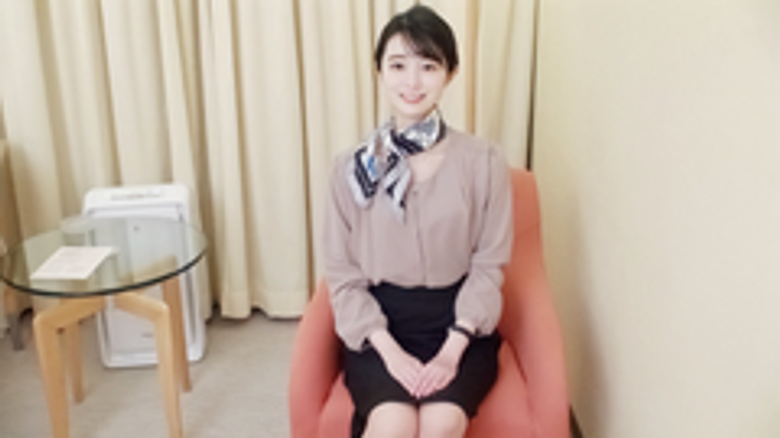 【初撮影】何事にも真面目な百貨店美人美容部員25歳が1回じゃ満足できず2回大量中出し